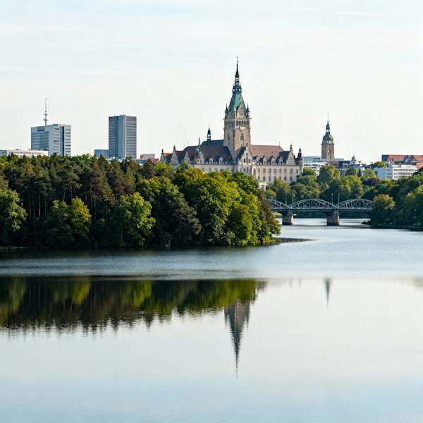 Hannover, Capital of Lower Saxony: History, Culture, Economy, Sports, and a Newcomer’s Guide